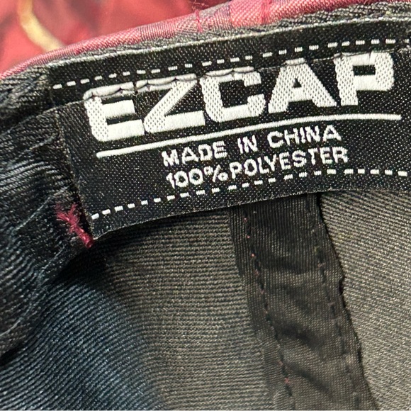 Red camo Texas hat with a longhorn. Only 1 Available. - Picture 3 of 3